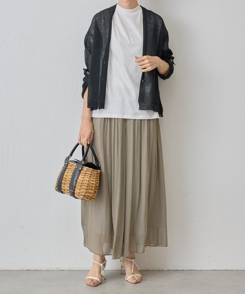 BEARDSLEY(ビアズリー)の「モックネック後ろ釦Tシャツ(Tシャツ/カットソー・レディース・ネイビー/ホワイト/ブラック×ホワイト・FREE)」の18枚目の写真