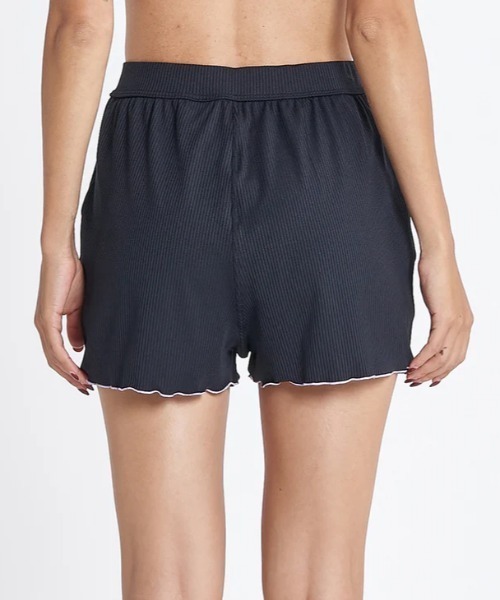 ROXY(ロキシー)の「LAGOON SHORTS/ロキシー速乾UVカットショートパンツ(水着・レディース・ベージュ/グリーン/ブラック・SMALL/MEDIUM/LARGE)」の4枚目の写真