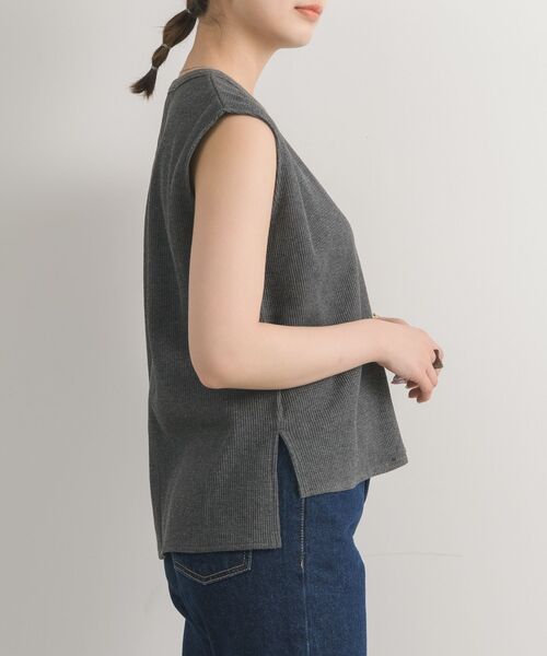 Kari & lili（カウリアンドリィリィ）の「ワッフルノースリTOPS（Tシャツ/カットソー・レディース・ホワイト系その他/ライトグレー・FREE）」の4枚目の写真