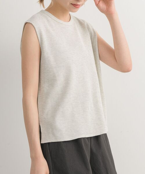 Kari & lili（カウリアンドリィリィ）の「ワッフルノースリTOPS（Tシャツ/カットソー・レディース・ホワイト系その他/ライトグレー・FREE）」の12枚目の写真