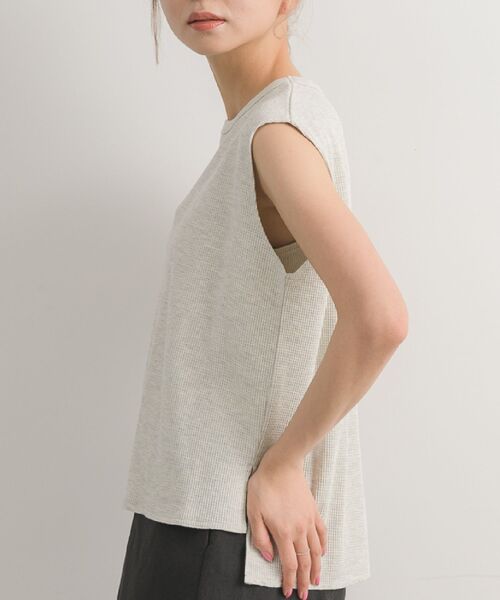 Kari & lili（カウリアンドリィリィ）の「ワッフルノースリTOPS（Tシャツ/カットソー・レディース・ホワイト系その他/ライトグレー・FREE）」の13枚目の写真