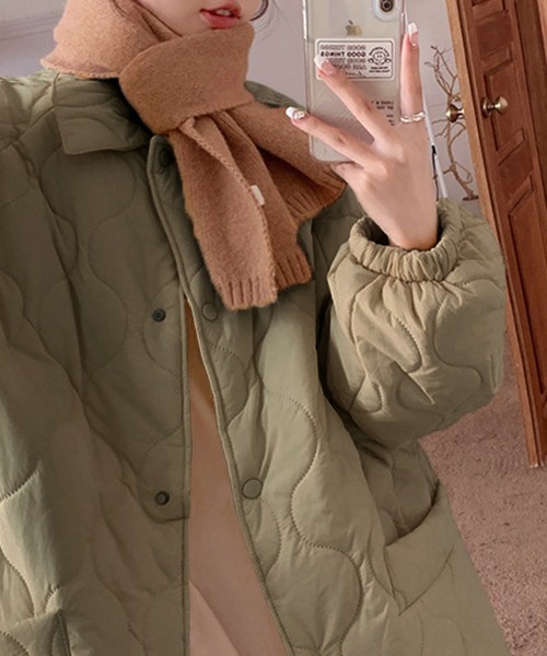 c.u.l（シーユーエル）の「オーバーサイズ キルティング モンスター ジャケット culw530（ダウンジャケット/コート・レディース・ホワイト/ベージュ/ブラック/イエロー・L/M/XL）」の5枚目の写真