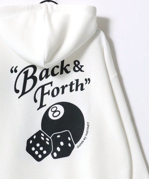 Lazar(ラザル)の「Lazar 別注 Ball & Dice Hoodie/オーバーサイズ 裏起毛 ワンポイント刺繍 バックプリント スウェット パーカー フーディー/長袖 トップス プルオーバー/レディース メンズ(パーカー・メンズ・グレー系その他2/ブラック/ブラック系その他3/ホワイト系その他2/グレー系その他/グレー系その他3/ホワイト系その他3/ホワイト系その他/ホワイト/アッシュグレー/ブラック系その他/ブラック系その他2/グレー系その他5/グレー系その他4/ホワイト系その他5/ホワイト系その他4/ブラック系その他5/ブラック系その他4・LL/M/L)」の7枚目の写真