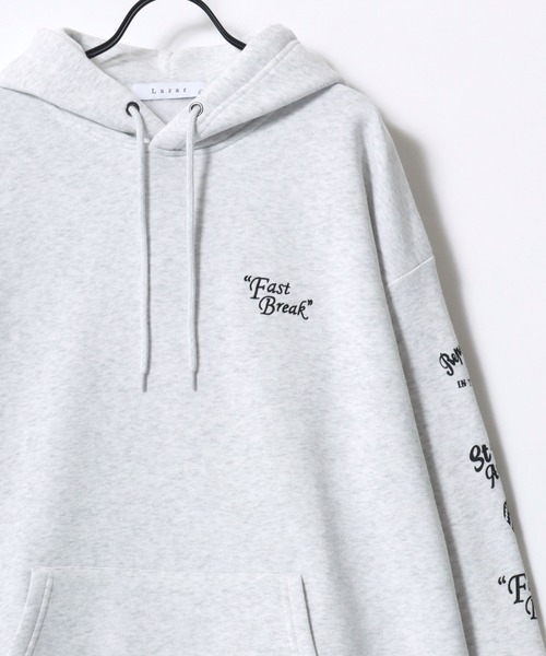 Lazar(ラザル)の「Lazar 別注 Ball & Dice Hoodie/オーバーサイズ 裏起毛 ワンポイント刺繍 バックプリント スウェット パーカー フーディー/長袖 トップス プルオーバー/レディース メンズ(パーカー・メンズ・グレー系その他2/ブラック/ブラック系その他3/ホワイト系その他2/グレー系その他/グレー系その他3/ホワイト系その他3/ホワイト系その他/ホワイト/アッシュグレー/ブラック系その他/ブラック系その他2/グレー系その他5/グレー系その他4/ホワイト系その他5/ホワイト系その他4/ブラック系その他5/ブラック系その他4・LL/M/L)」の2枚目の写真