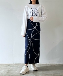 ウェーブ柄ニットスカート