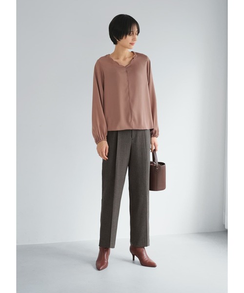 STYLE DELI(スタイルデリ)の「スカラップネックブラウス(シャツ/ブラウス・レディース・ダークブラウン系/ブラウン系・M/LARGE)」の11枚目の写真