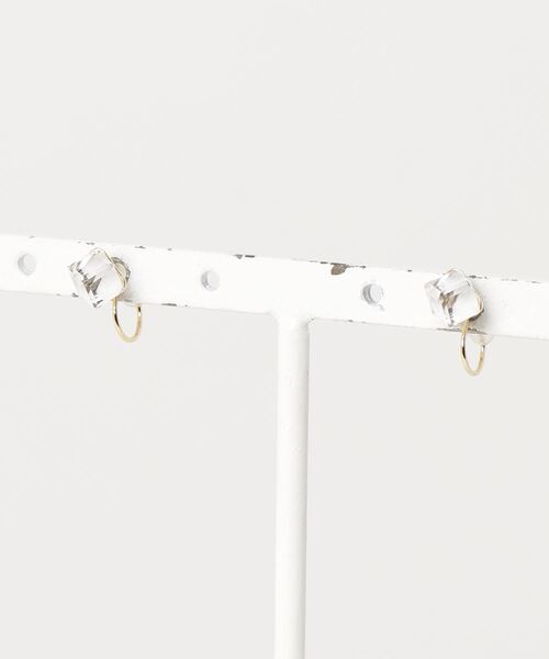 itam（アイタム）の「【itam】アイタム/ ノンホールピアス/ 金属アレルギー対応イヤリング（イヤリング・レディース・ブラック/ブルー/ピンク/ホワイト/ベージュ・FREE）」の13枚目の写真