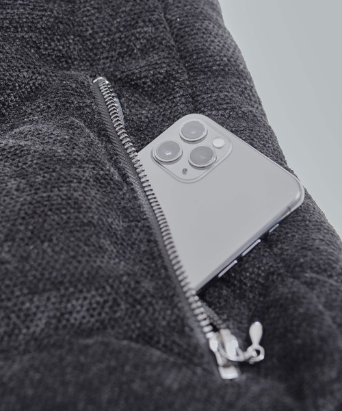 VIOLA　ヴィオラ　ダウンベスト　ジップ ファー美品　XL THIRMO ブラック Viola(ビオラ)ノーカラーファイバーダウンベスト 大きい