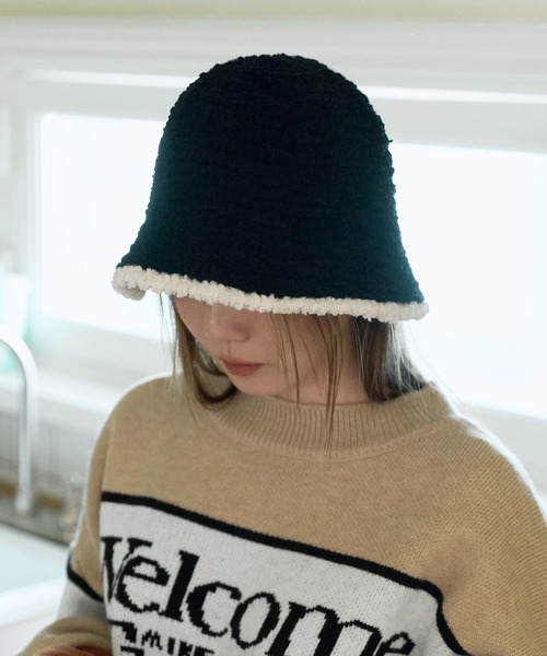 UNE MANSION（ユヌマンション）の「【2023F/W新作アイテム】【小顔効果抜群】バイカラープードルウールニットバケットハット帽子（ハット・レディース・アイボリー/ブラック/ベージュ・ONE SIZE）」の2枚目の写真
