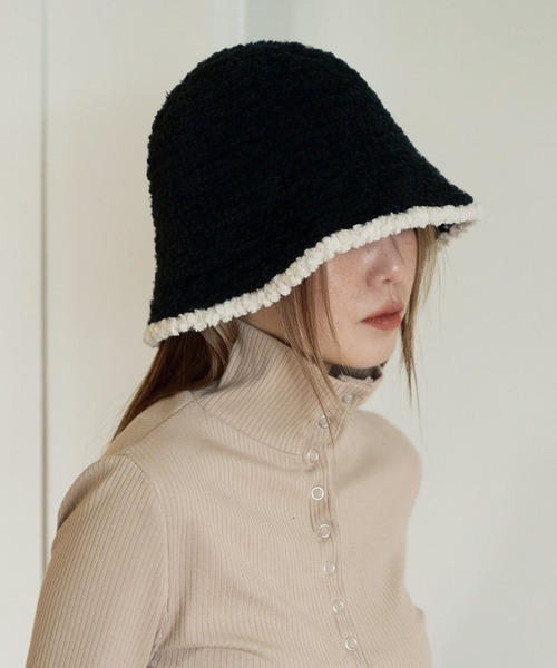 UNE MANSION（ユヌマンション）の「【2023F/W新作アイテム】【小顔効果抜群】バイカラープードルウールニットバケットハット帽子（ハット・レディース・アイボリー/ブラック/ベージュ・ONE SIZE）」の8枚目の写真