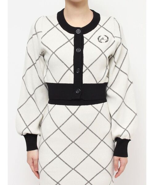 RESEXXY（リゼクシー）の「エンブロイダリーバイカラーニットカーディガン【セットアップ着用可能】（カーディガン/ボレロ・レディース・ホワイト/ベージュ/ブラック・FREE）」の21枚目の写真