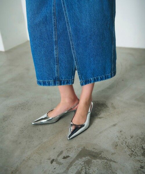 GRACE CONTINENTAL（グレースコンチネンタル）の「タイトデニムスカート（デニムスカート・レディース・インディゴブルー/ブラック・38/36）」の8枚目の写真