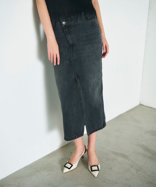 GRACE CONTINENTAL（グレースコンチネンタル）の「タイトデニムスカート（デニムスカート・レディース・インディゴブルー/ブラック・38/36）」の16枚目の写真