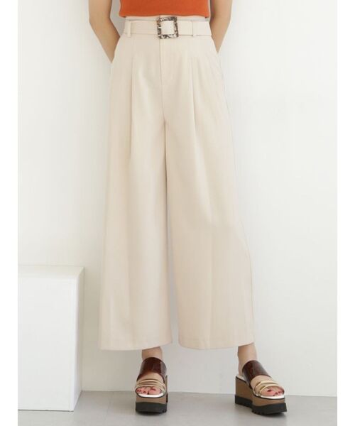 MURUA（ムルーア）の「ハイウエストタックワイドパンツ（その他パンツ・レディース・ライトグリーン/アイボリー/グレー/ブルー・2/1）」の2枚目の写真