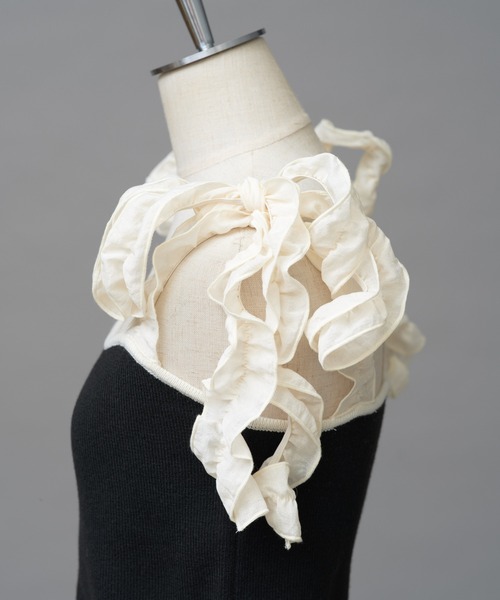 one after another NICE CLAUP(ワンアフターアナザーナイスクラップ)の「肩リボンニットビスチェ(キャミソール・レディース・ブラック/サックスブルー/オフホワイト/ホワイト×ブラック・FREE)」の19枚目の写真