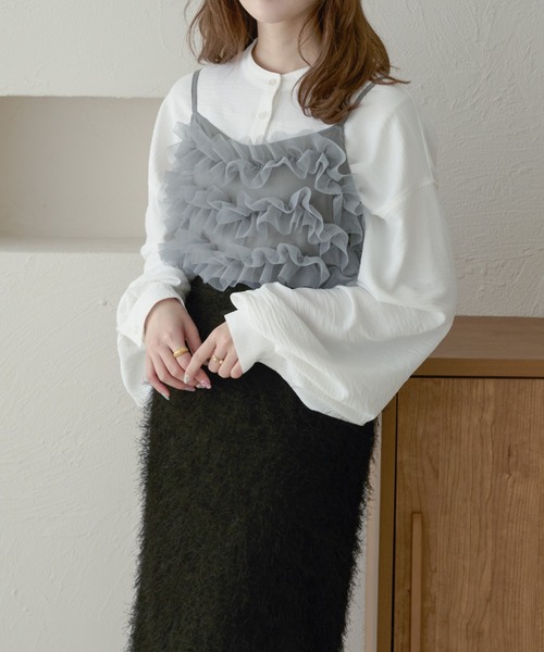 Ambre Neige（アンブルネージュ）の「volume sleeve band collar shirt / 袖ボリュームバンドカラーシャツ（シャツ/ブラウス・レディース・アイボリー/ブラック/ベビーピンク/オフホワイト/ライトグリーン・FREE）」の2枚目の写真