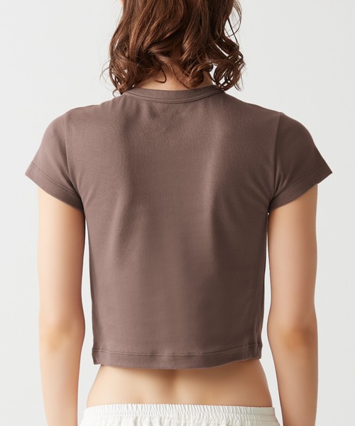 Tuche(トゥシェ)の「Tuche/トゥシェ 7DAYS LOOKS 半袖クロップドTシャツ(Tシャツ/カットソー・レディース・チャコールグレー/ブラック/ホワイト/アイボリー・MEDIUM/LARGE)」の11枚目の写真