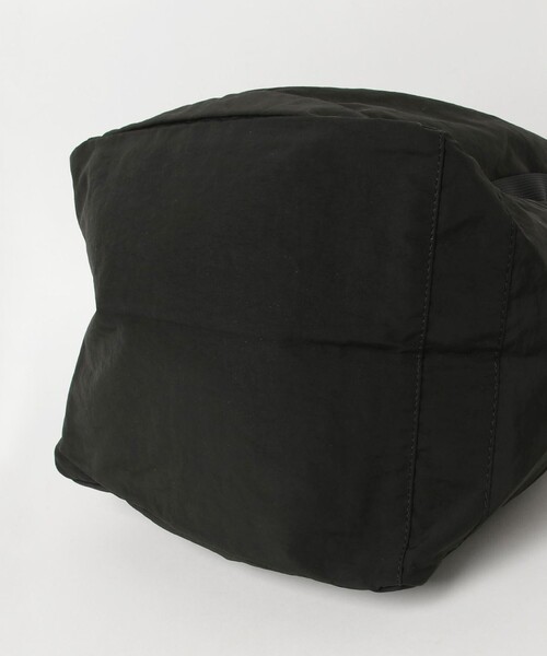 UNIVERSAL OVERALL(ユニバーサルオーバーオール)の「【UNIVERSAL OVERALL/ユニバーサルオーバーオール】 SHINGEN BUDOU BAG M(ショルダーバッグ・レディース・チャコールグレー/ブラック/キナリ・FREE)」の6枚目の写真