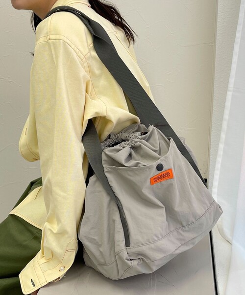 UNIVERSAL OVERALL(ユニバーサルオーバーオール)の「【UNIVERSAL OVERALL/ユニバーサルオーバーオール】 SHINGEN BUDOU BAG M(ショルダーバッグ・レディース・チャコールグレー/ブラック/キナリ・FREE)」の21枚目の写真