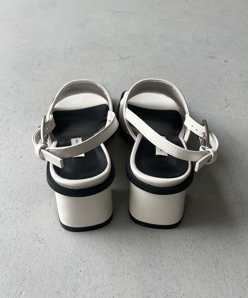 cheriella(シェリエラ)の「【cheriella】オープントゥサンダル(サンダル・レディース・ブラック/アイボリー・L(24.5cm)/M(23.5cm)/S(22.5cm))」の22枚目の写真