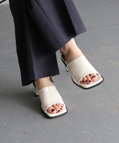 cheriella(シェリエラ)の「【cheriella】オープントゥサンダル(サンダル・レディース・ブラック/アイボリー・L(24.5cm)/M(23.5cm)/S(22.5cm))」の8枚目の写真