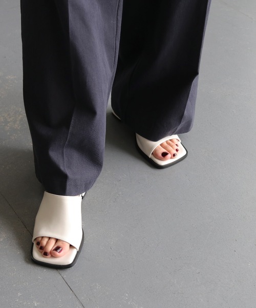 cheriella(シェリエラ)の「【cheriella】オープントゥサンダル(サンダル・レディース・ブラック/アイボリー・L(24.5cm)/M(23.5cm)/S(22.5cm))」の7枚目の写真