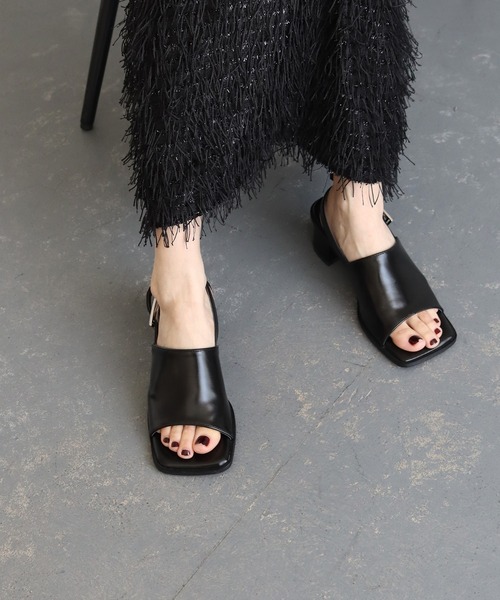 cheriella(シェリエラ)の「【cheriella】オープントゥサンダル(サンダル・レディース・ブラック/アイボリー・L(24.5cm)/M(23.5cm)/S(22.5cm))」の14枚目の写真