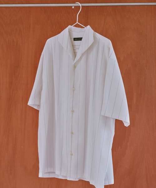 NANO universe（ナノユニバース）の「リネンブレンドピンストライプワイドカラーシャツ(セットアップ可)（シャツ/ブラウス・メンズ・ブラック/ホワイト/ベージュ・L/M）」の2枚目の写真