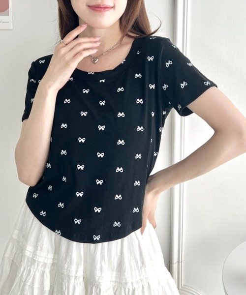 Loueme(ルエム)の「プチリボンプリントTシャツ(Tシャツ/カットソー・レディース・グレー/ブラック/ホワイト・FREE)」の6枚目の写真