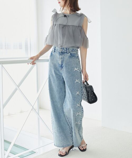 MAJESTIC LEGON(マジェスティックレゴン)の「肩リボンチュールフリルニット(ニット/セーター・レディース・グレー/アイボリー/ブラック・MEDIUM)」の4枚目の写真