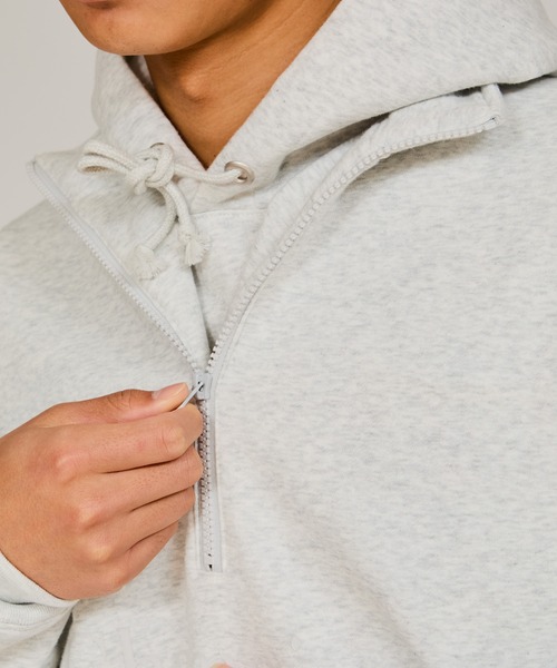 Champion（チャンピオン）の「【Champion/チャンピオン】メンズ メンズカジュアル ハーフジップスウェットシャツ（スウェット・メンズ・ブラック/ヘザーグレー・X-LARGE/MEDIUM/LARGE）」の9枚目の写真