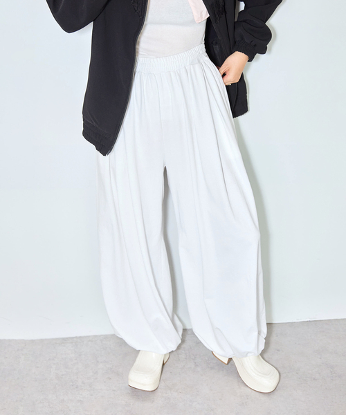 CITYSHOP（シティーショップ）の「PIGMENT CUT VOLUME パンツ（スラックス・レディース・グレー/ホワイト・FREE）」の2枚目の写真