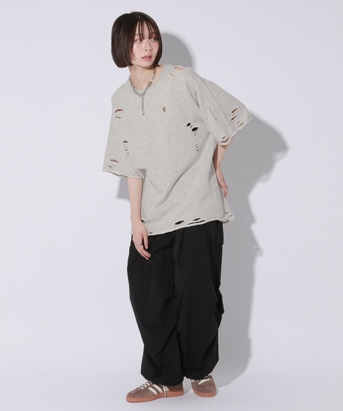 Anui（アニュイ）の「【UNISEX/3サイズ展開】プレートダメージミニウラケトップス（Tシャツ/カットソー・レディース・チャコールグレー/ライトピンク/杢グレー・SMALL/MEDIUM/LARGE）」の19枚目の写真