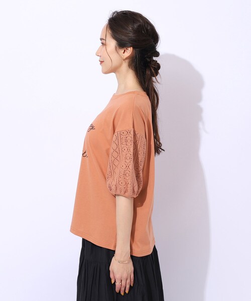 Cutie Blonde（キューティーブロンド）の「◆【晩夏まで活躍／5分袖】お袖レース　ロゴプリントトップス（Tシャツ/カットソー・レディース・ホワイト系/ブラック/ライトオレンジ系・02/03）」の17枚目の写真