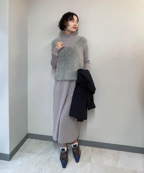 ketty cherie（ケティシェリー）の「シャギーベストxリブ切り替えワンピース≪手洗い可能≫（ワンピース・レディース・グレー/ブラック・M）」の7枚目の写真