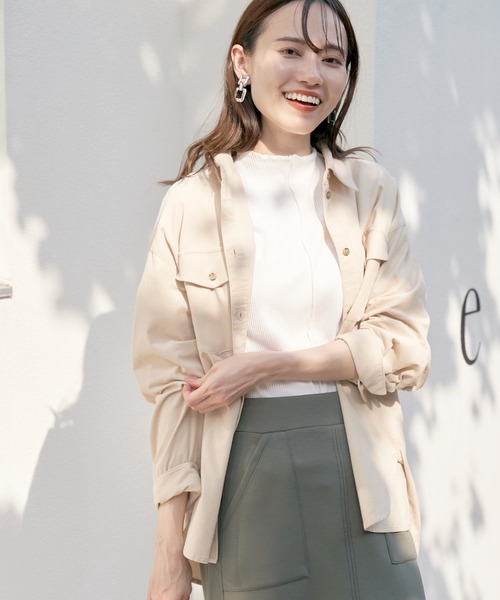 ikka（イッカ）の「【雑誌InRed10月号掲載】オーバーシャツ（シャツ/ブラウス・レディース・オフホワイト/ブルー/ネイビー・L/M/S）」の4枚目の写真