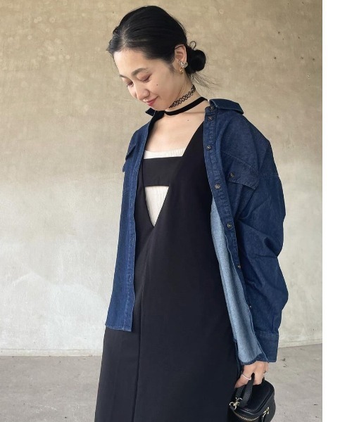 ikka（イッカ）の「【雑誌InRed10月号掲載】オーバーシャツ（シャツ/ブラウス・レディース・オフホワイト/ブルー/ネイビー・L/M/S）」の22枚目の写真