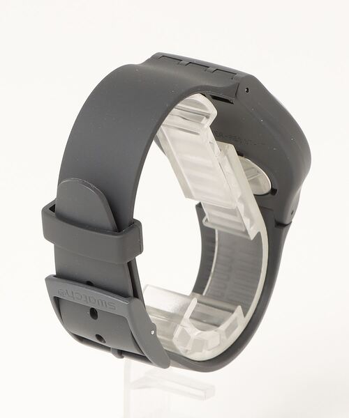 SWATCH（スウォッチ）の「COBBLESTONE STREET（アナログ腕時計・レディース・グレー・FREE）」の2枚目の写真