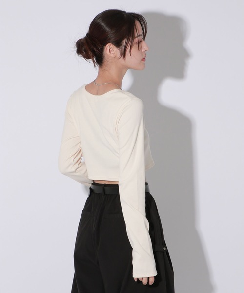 Anui(アニュイ)の「【UNISEX/3サイズ展開】プレートリブトップス(Tシャツ/カットソー・レディース・オフホワイト/ブラック/ブラウン・LARGE/MEDIUM/SMALL)」の5枚目の写真