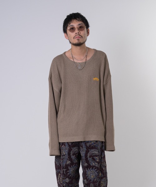EFFECTEN(エフェクテン)の「【EFFECTEN】ee Embroidery Pullover Knit(ニット/セーター・メンズ・ブルー/モカ・FREE)」の1枚目の写真