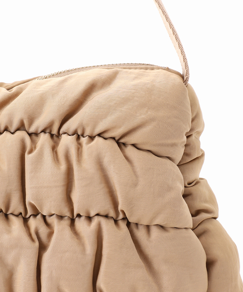 LE TALON(ルタロン)の「LE TALON QUILTING PUFF CB バッグ(ショルダーバッグ・レディース・ブラック/ベージュ・FREE)」の17枚目の写真