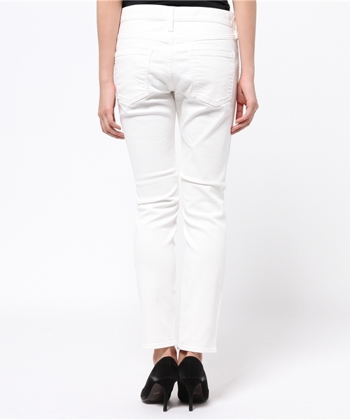 RED CARD TOKYO(レッドカード)の「RED CARD ホワイトデニムパンツ(デニムパンツ・レディース・ホワイト・26/27/25/22/23/24)」の4枚目の写真