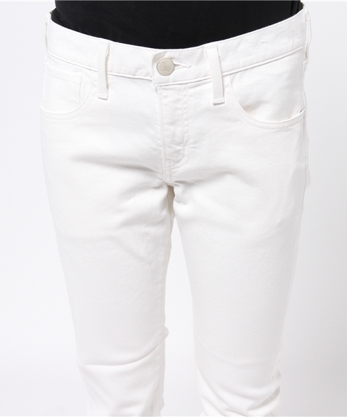 RED CARD TOKYO(レッドカード)の「RED CARD ホワイトデニムパンツ(デニムパンツ・レディース・ホワイト・26/27/25/22/23/24)」の5枚目の写真