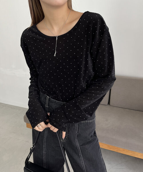 CAPRICIEUX LE'MAGE(カプリシューレマージュ)の「ストーンベロアロンT(Tシャツ/カットソー・レディース・ベージュ/ブラック・FREE)」の7枚目の写真