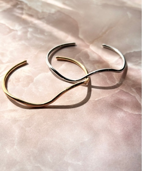 ciite'（シーテ）の「シンプリールフレ バングル（バングル/リストバンド・レディース・ゴールド/シルバー・FREE）」の5枚目の写真