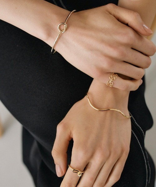 ciite'（シーテ）の「シンプリールフレ バングル（バングル/リストバンド・レディース・ゴールド/シルバー・FREE）」の9枚目の写真