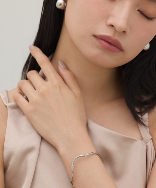 ciite'（シーテ）の「シンプリールフレ バングル（バングル/リストバンド・レディース・ゴールド/シルバー・FREE）」の14枚目の写真