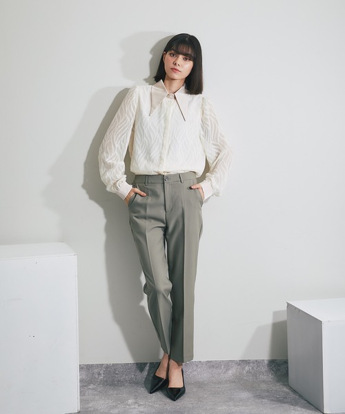 SMILE ORCHID(スマイルオーキッド)の「ワイドカラーブラウス(シャツ/ブラウス・レディース・ブラック/アイボリー・M)」の5枚目の写真