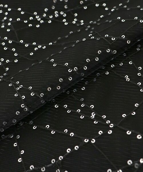 MAJESTIC LEGON（マジェスティックレゴン）の「スパンコールチュールレースアップスカート（スカート・レディース・ホワイト系その他2/ブラック系その他/グレー系その他・SMALL/MEDIUM）」の4枚目の写真