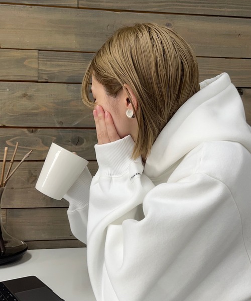 RUBY AND YOU（ルビーアンドユー）の「［select］ぷっくりハートイヤリング（イヤリング・レディース・ホワイト・FREE）」の2枚目の写真